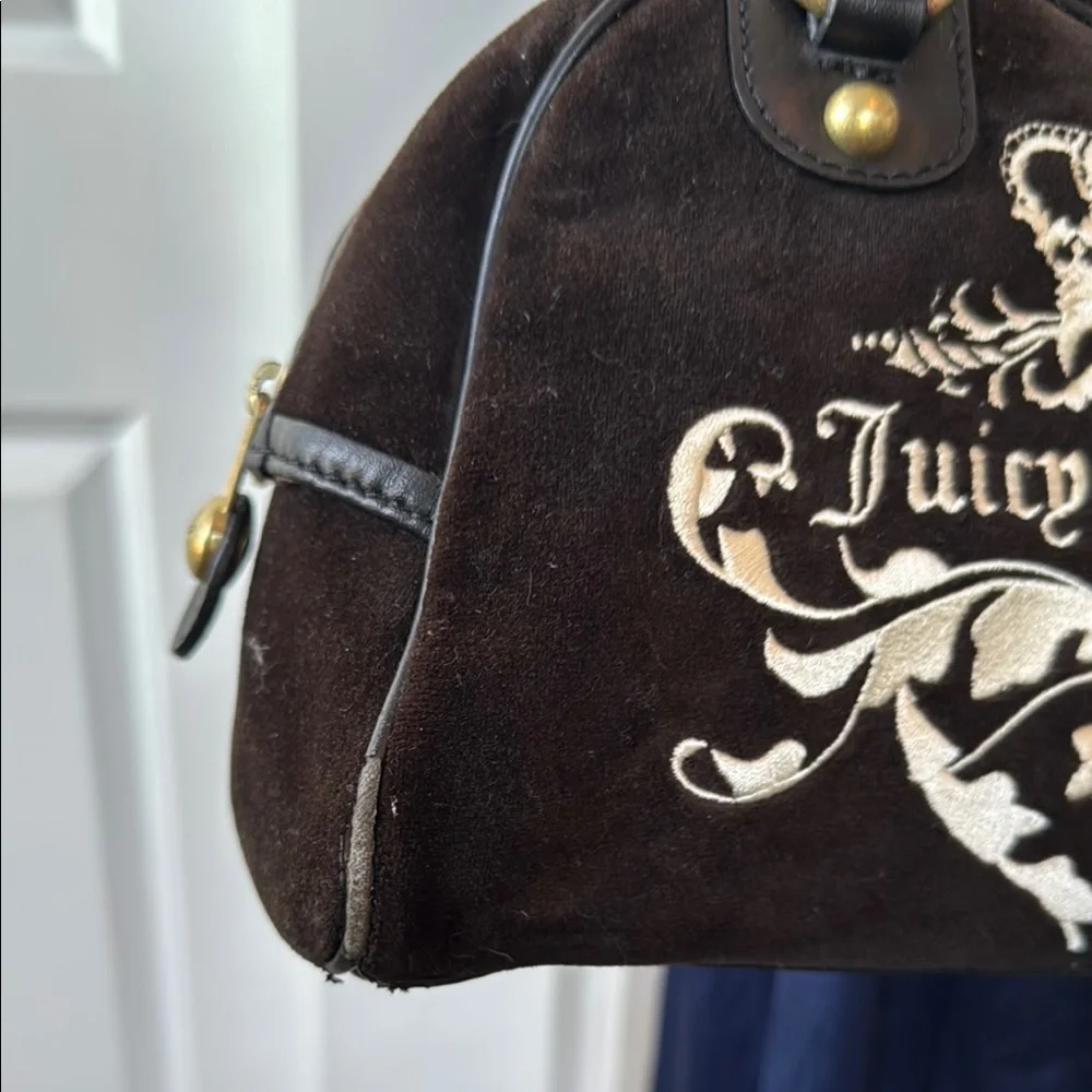 Juicy Couture ROYAL JUICY brown gold bowler bag purse Y2K - Picture 4 of 16